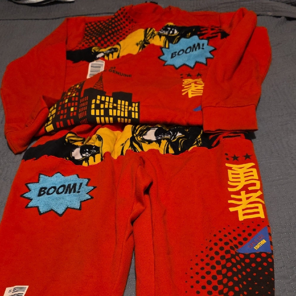 Genuine Merchandise Red Graphic Set